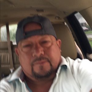 Meet your Posher, Esteban